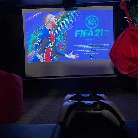 Capsule Cinema - Balneo Home Cinema Playstation 5 วาลองเซียนส์ ภายนอก รูปภาพ