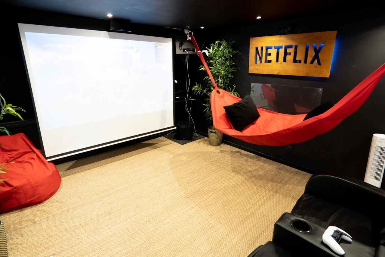 Capsule Cinema - Balneo Home Cinema Playstation 5 วาลองเซียนส์ ภายนอก รูปภาพ