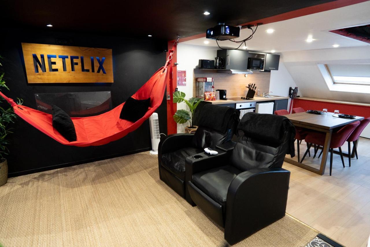 Capsule Cinema - Balneo Home Cinema Playstation 5 วาลองเซียนส์ ภายนอก รูปภาพ