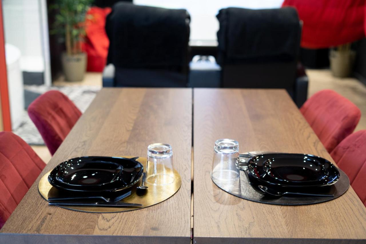 Capsule Cinema - Balneo Home Cinema Playstation 5 วาลองเซียนส์ ภายนอก รูปภาพ